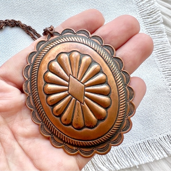 1960s 1970s VINTAGE Fred Harvey Era HUGE Copper Concho Statement Necklace - Picture 3 of 5